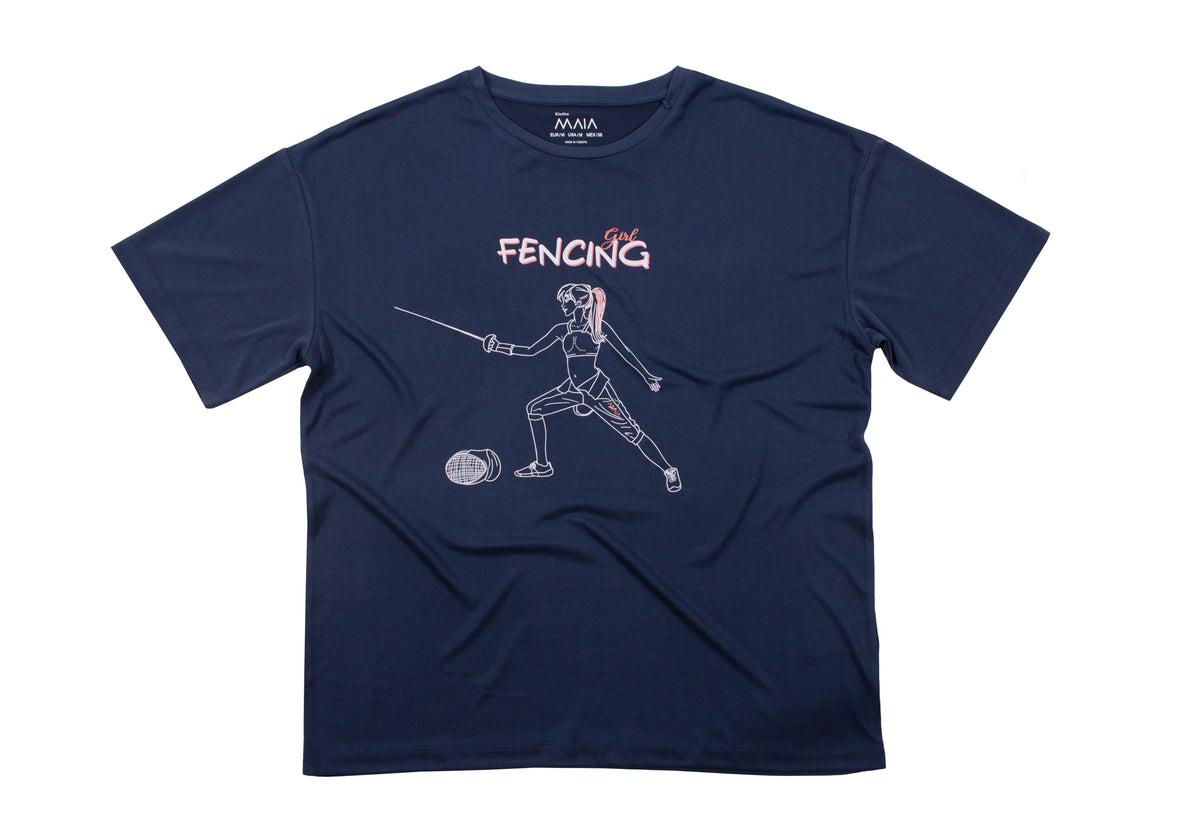 Women's Oversized T-Shirt with Fencing Print